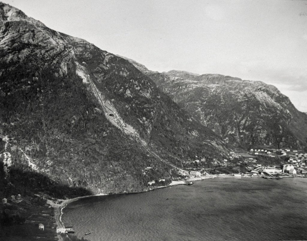 bjølvo kraftverk Bjølvo kraftverk. Foto: Elias B. Mølbach. Fra fotosamlinga til Hardanger Folkemuseum
