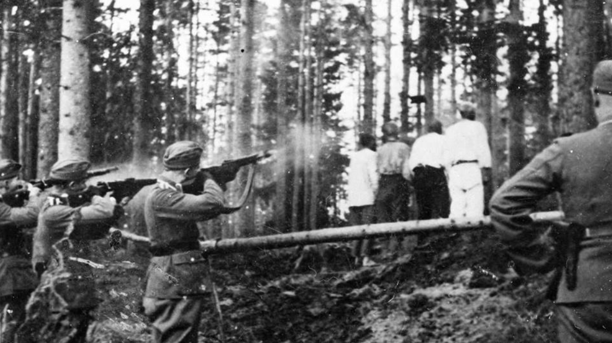 Henrettelse Bilde av en herettelse et sted i Norge funnet på en tysker etter krigen.
